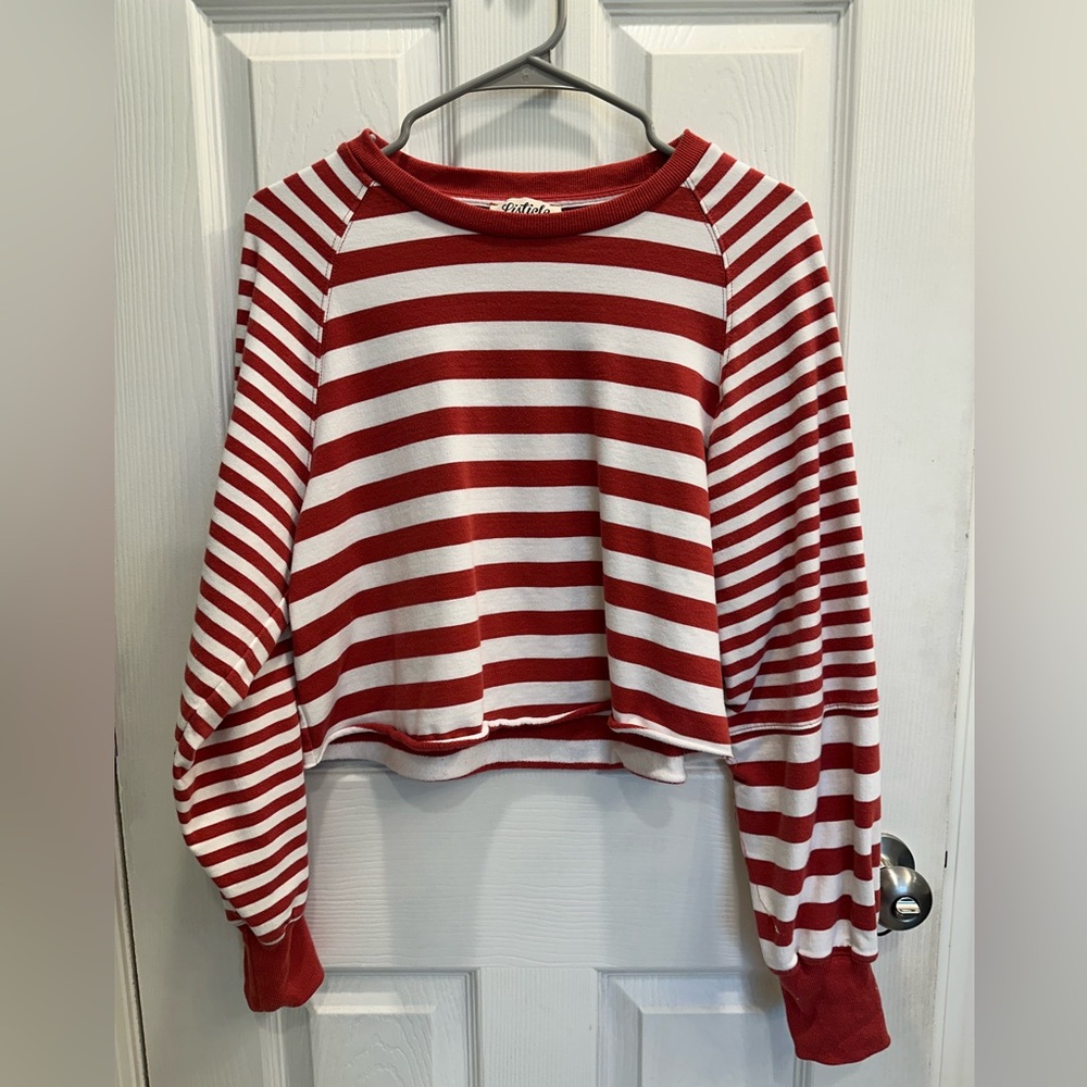 Listicle Cropped Red and White Striped Top